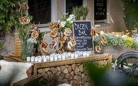 Backfrisches Laugengebäck an der "Brezn-Bar" zum Empfang der Hochzeits-Gäste im Marias Platzl.