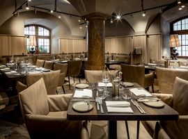 Restaurant_Pfistermuehle_Interieur__3_.jpg