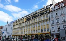 Münchener Delikatessenhaus "Dallmayr", in unmittelbarer Nähe vom Platzl Hotel.